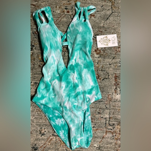 ‼️RARE‼️🎸BECCA🎸🔥NWT🔥Crystal Ribbed Tie Dye One-Piece Swimsuit in Green— Size M - Picture 8 of 15
